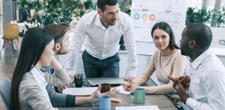 Consultor de Ventas. Definición, funciones y cómo convertirse en uno